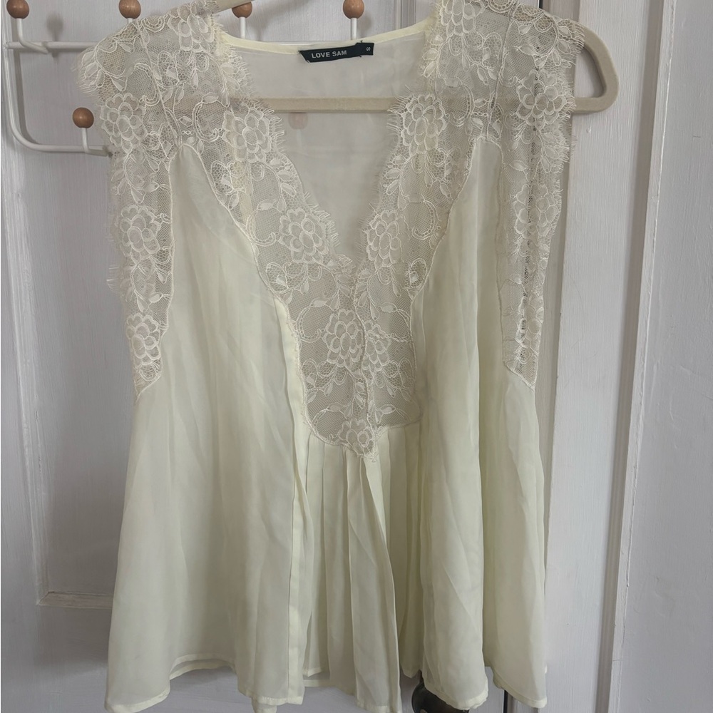 Flowy Lace Top